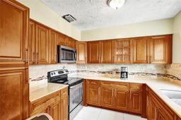 Picture of 450 NE 158Th St, Miami, FL 33162