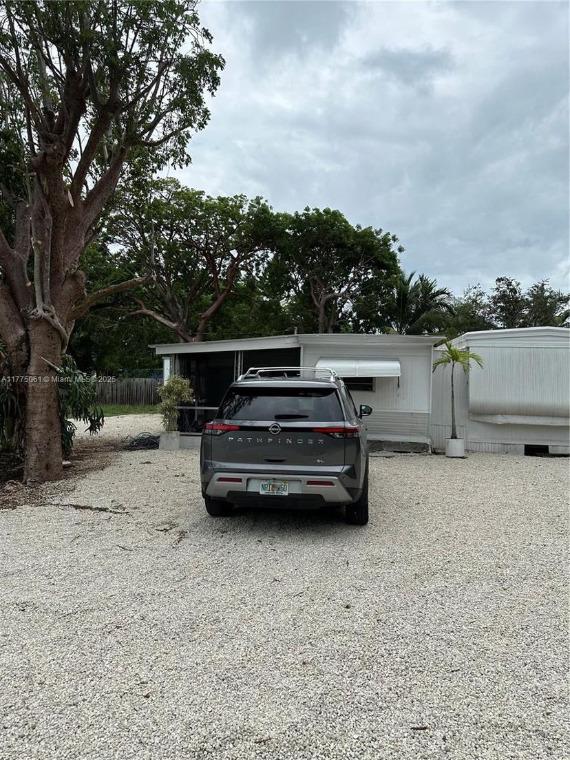 Picture of 33 1St Ct, Key Largo FL 33037