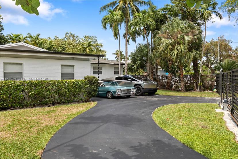 Picture of 11810 W Biscayne Canal Rd, Miami FL 33161
