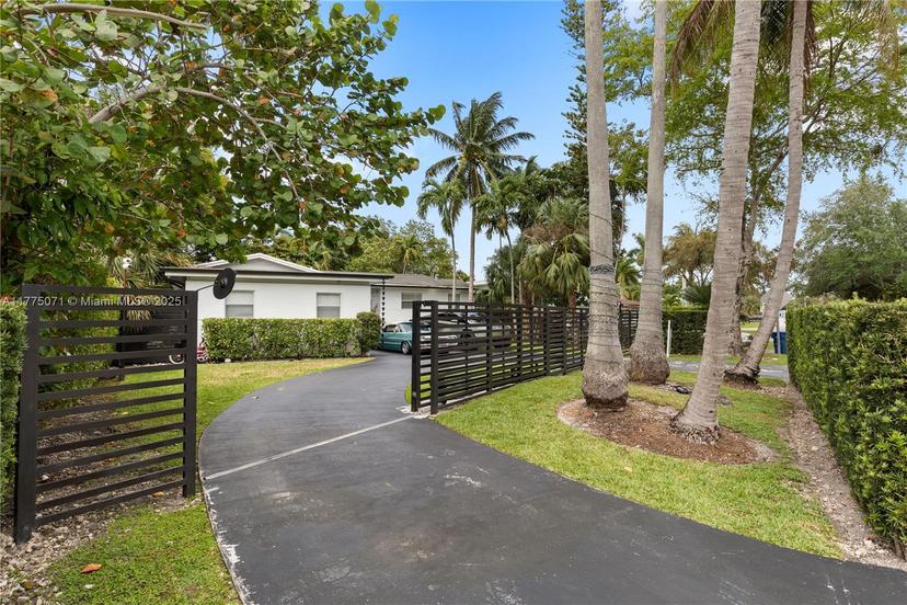 Picture of 11810 W Biscayne Canal Rd, Miami FL 33161