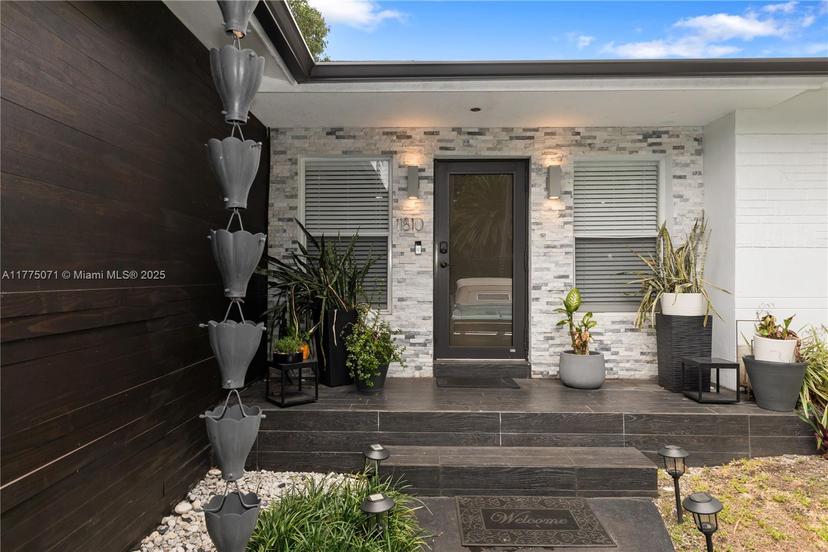Picture of 11810 W Biscayne Canal Rd, Miami FL 33161