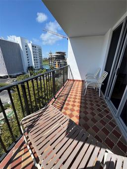 Picture of 1001 91St St # 710, Bay Harbor Islands, FL 33154