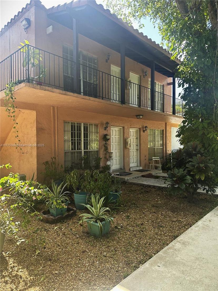Picture of 10764 N Kendall Dr # I3, Miami FL 33176