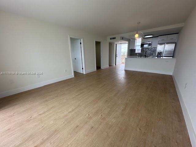 Picture of 2930 Point East Dr # E610, Aventura, FL 33160