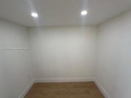 Picture of 2930 Point East Dr # E610, Aventura, FL 33160