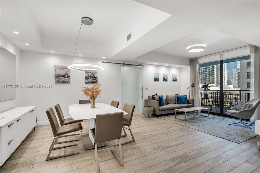 Picture of 999 SW 1St Ave # 1516, Miami FL 33130