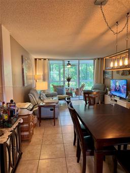 Picture of 2600 NW 49Th Ave # 403, Lauderdale Lakes, FL 33313