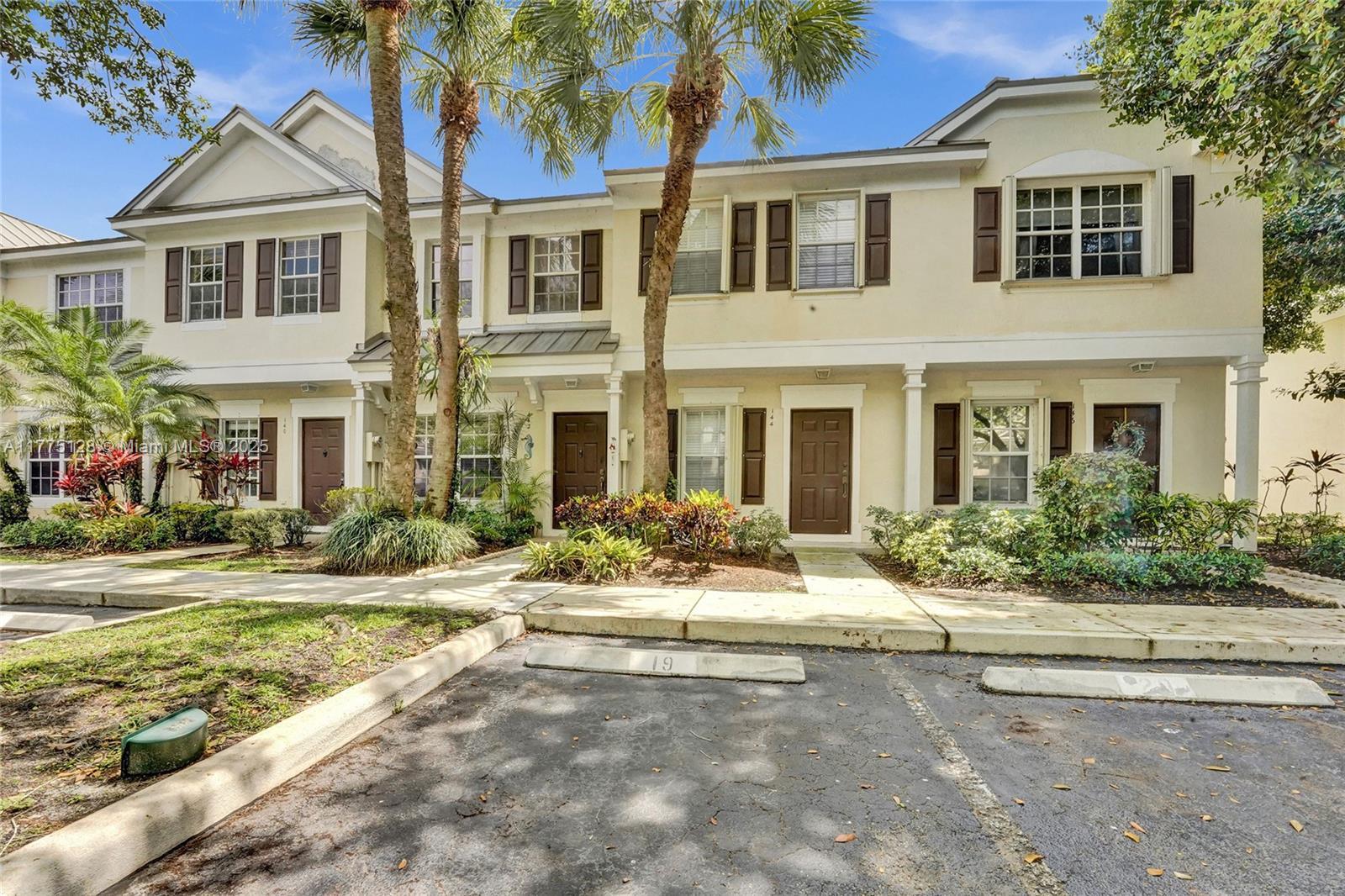 Picture of 140 SW 96Th Ave # 2, Plantation, FL 33324