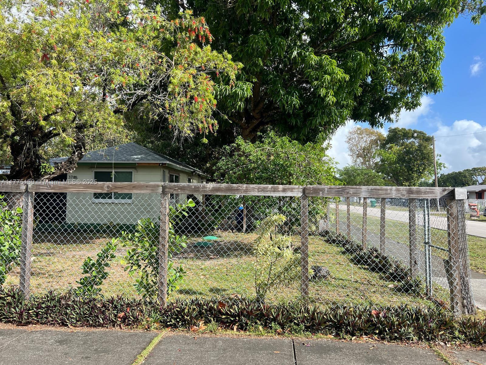 Picture of 3785 NW 164Th St, Miami Gardens, FL 33054