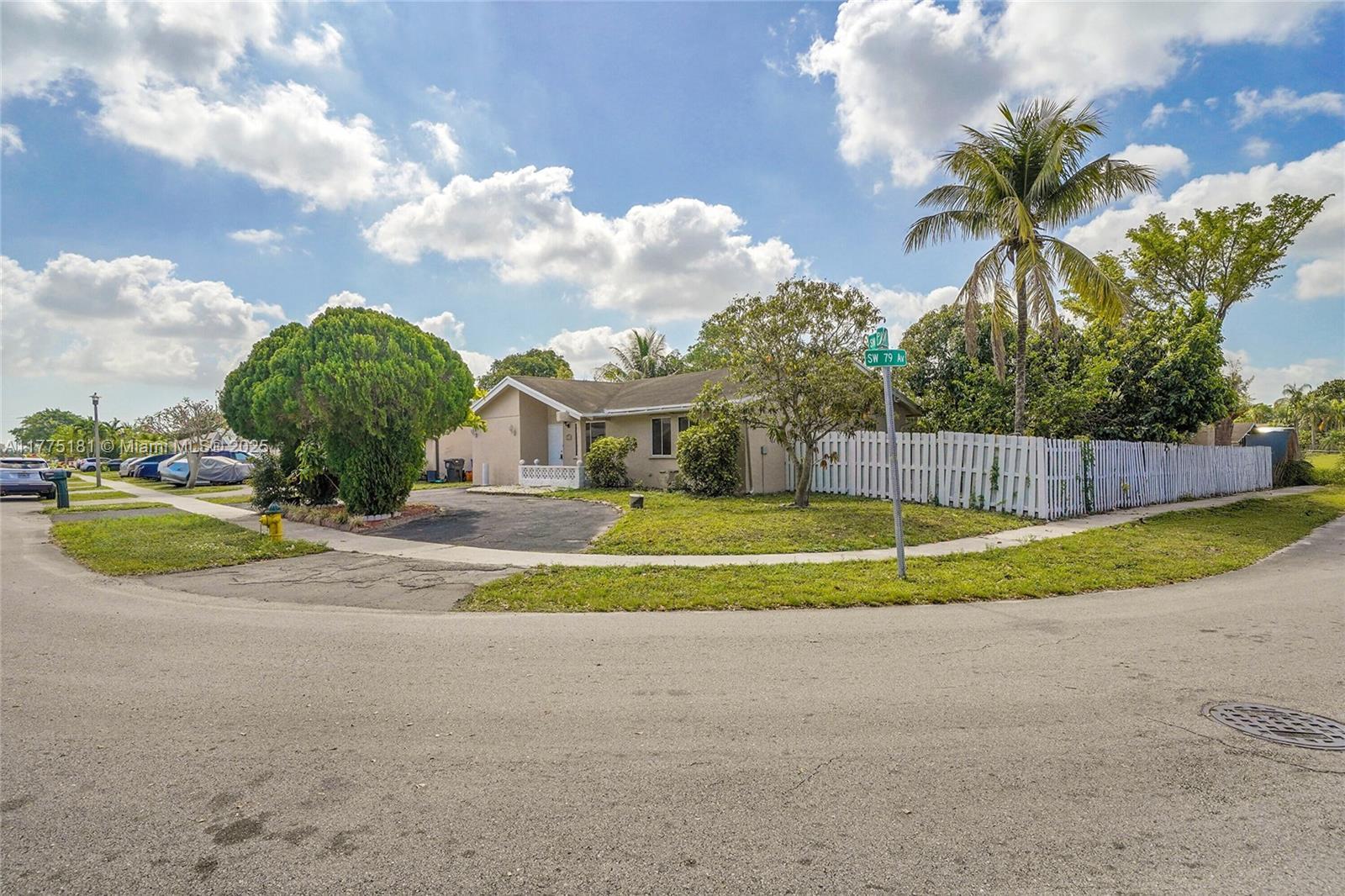 Picture of 7818 SW 7Th Pl, North Lauderdale, FL 33068