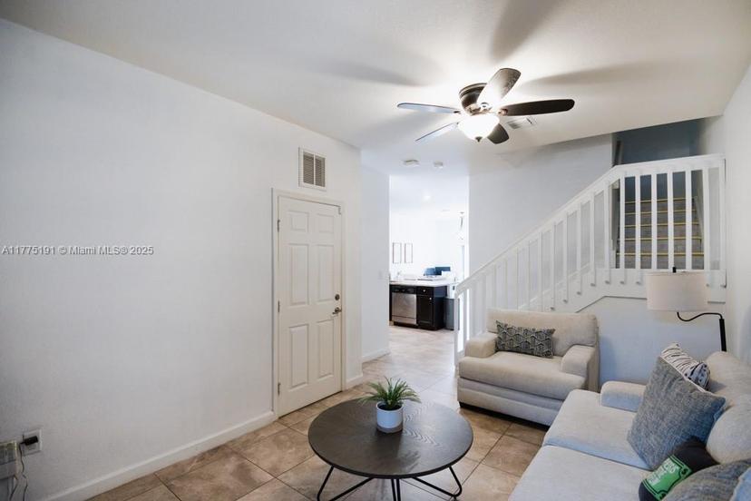 Picture of 108 SE 34Th Ter, Homestead FL 33033