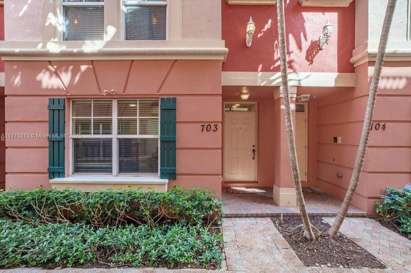Picture of 1033 NE 17Th Way # 703, Fort Lauderdale FL 33304