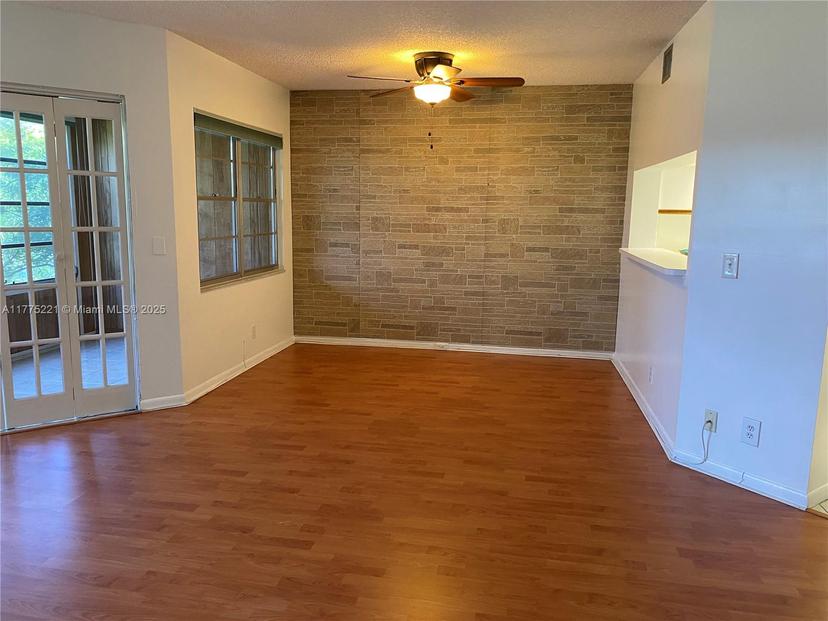 Picture of 1300 SW 125Th Ave # 313K, Pembroke Pines FL 33027