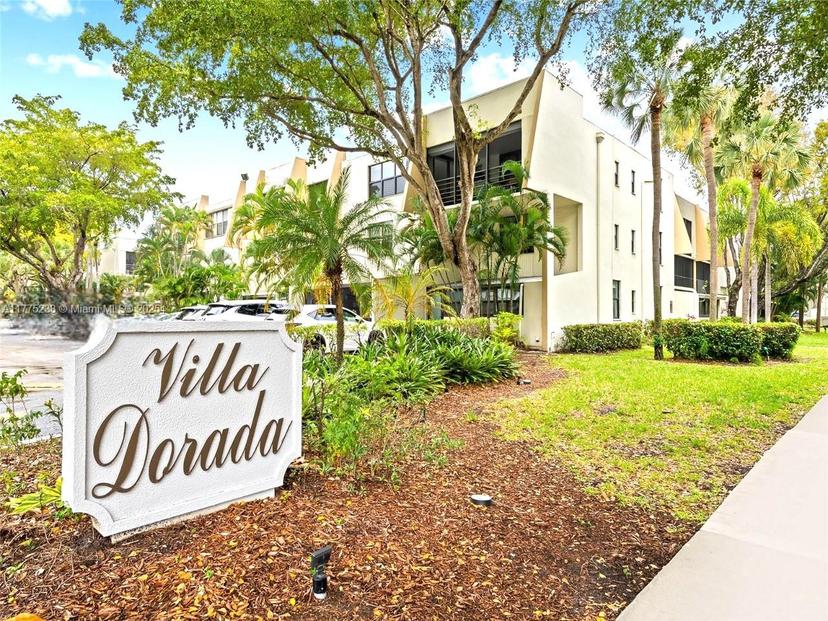 Picture of 20401 NE 30Th Ave # 8, Aventura FL 33180