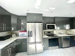 Picture of 20401 NE 30Th Ave # 8, Aventura, FL 33180