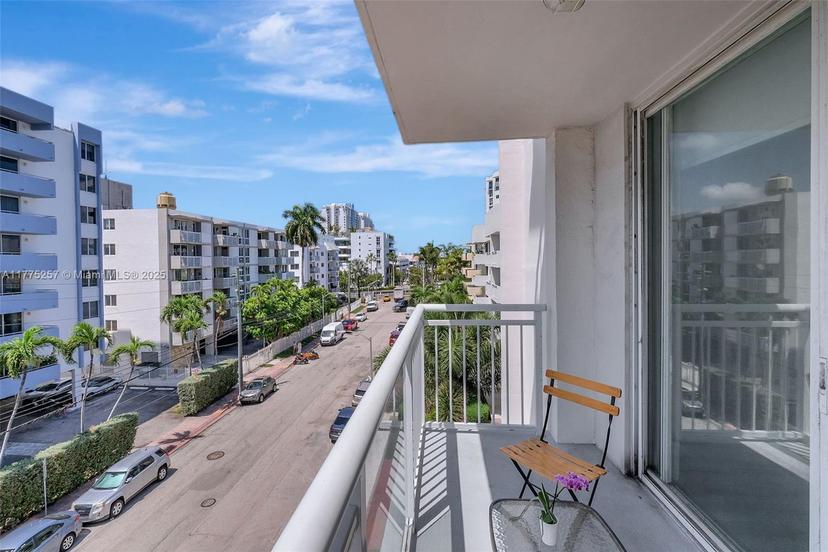 Picture of 1345 Lincoln Rd # 501, Miami Beach FL 33139