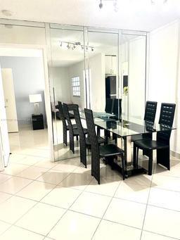 Picture of 16909 N Bay Rd # 714, Sunny Isles Beach, FL 33160