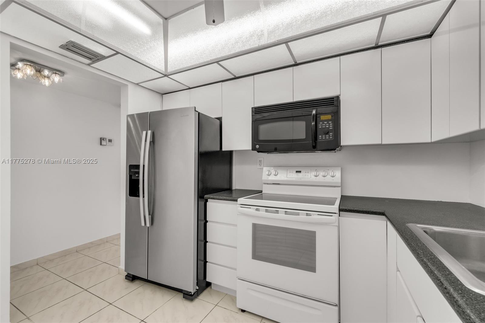 Picture of 600 Three Islands Blvd # 1207, Hallandale Beach, FL 33009