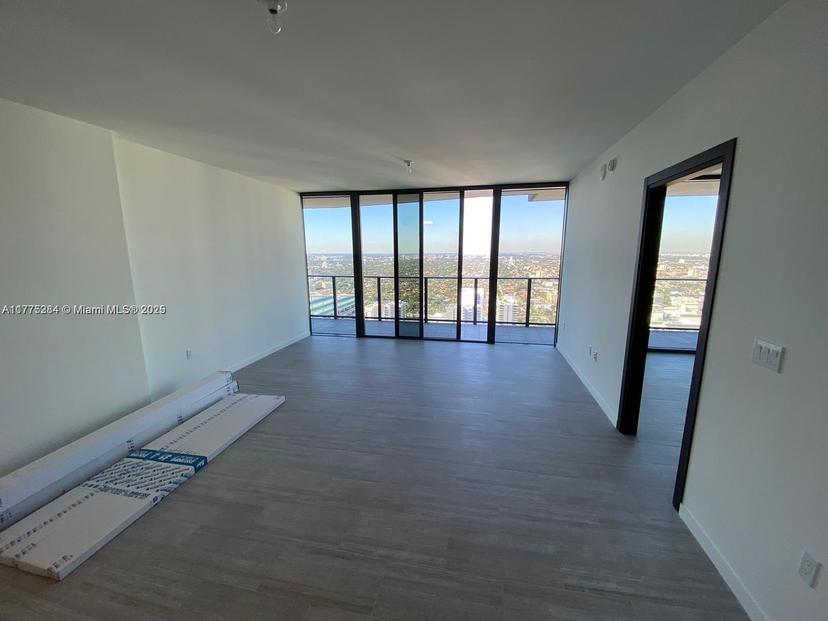 Picture of 1000 Brickell Plz # 4706, Miami FL 33131