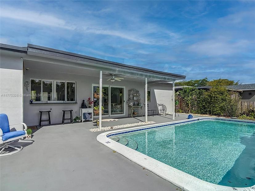 Picture of 2000 NW 94Th Way, Sunrise FL 33322