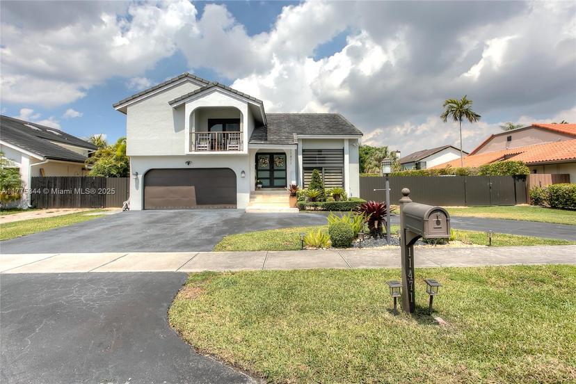 Picture of 11471 SW 102Nd St, Miami FL 33176
