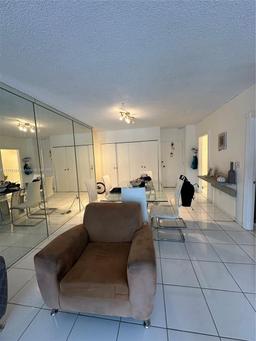 Picture of 500 Bayview Dr # 217, Sunny Isles Beach, FL 33160