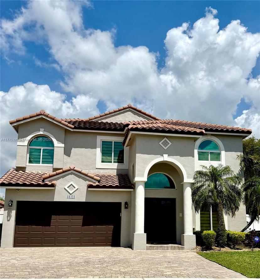 Picture of 18423 NW 9Th St, Pembroke Pines FL 33029