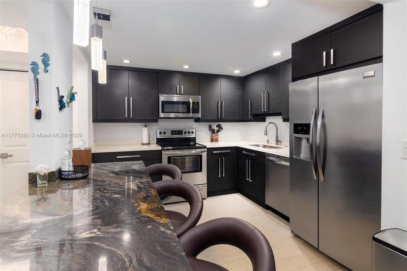 Picture of 2301 S Ocean Dr # 1107, Hollywood FL 33019