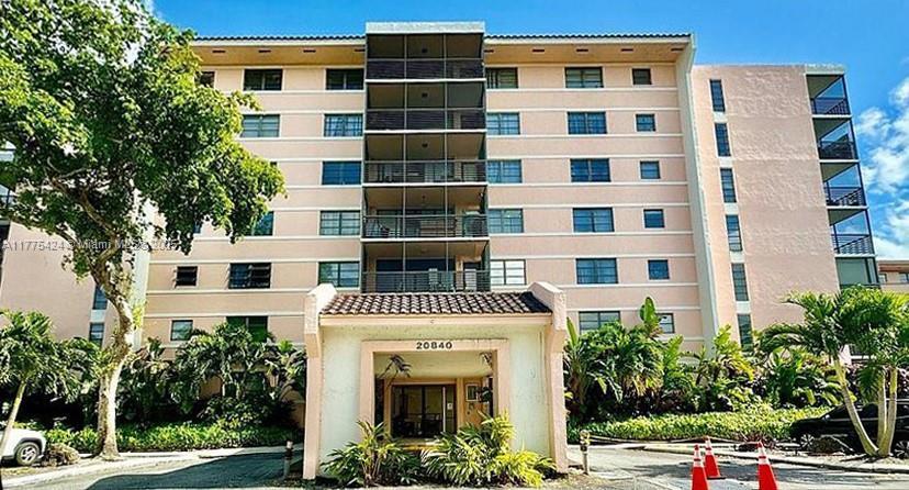 Picture of 20840 San Simeon Way # 309, Miami, FL 33179