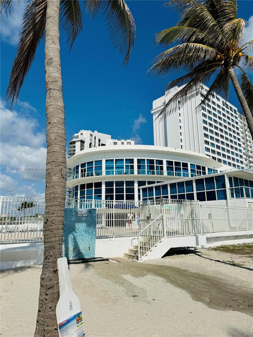 Picture of 5445 Collins Ave # 1520, Miami Beach FL 33140