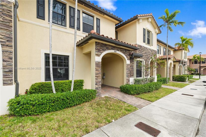 Picture of 8881 W 35Th Ln # 8881, Hialeah FL 33018