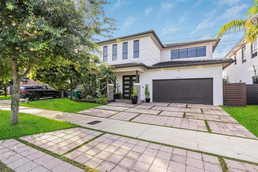 Picture of 16165 SW 136Th Ter, Miami FL 33196
