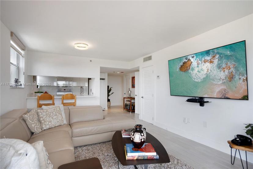 Picture of 2400 SW 3Rd Ave # 505, Miami FL 33129