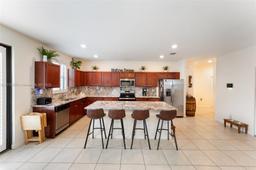 Picture of 185 SE 34Th Place, Homestead, FL 33033