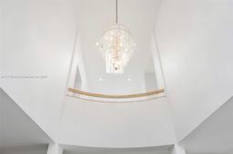 Picture of 2800 Crystal Ct, Coconut Grove, FL 33133