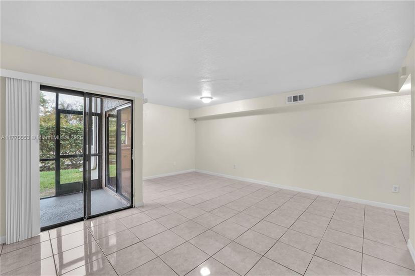 Picture of 905 N Franklin Ave # 905C, Homestead FL 33034