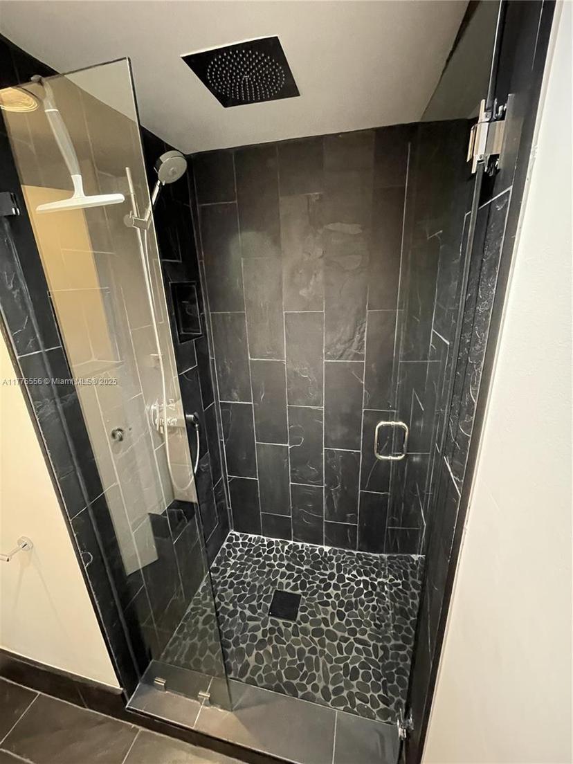 Picture of 2801 Florida Ave # 405, Miami FL 33133
