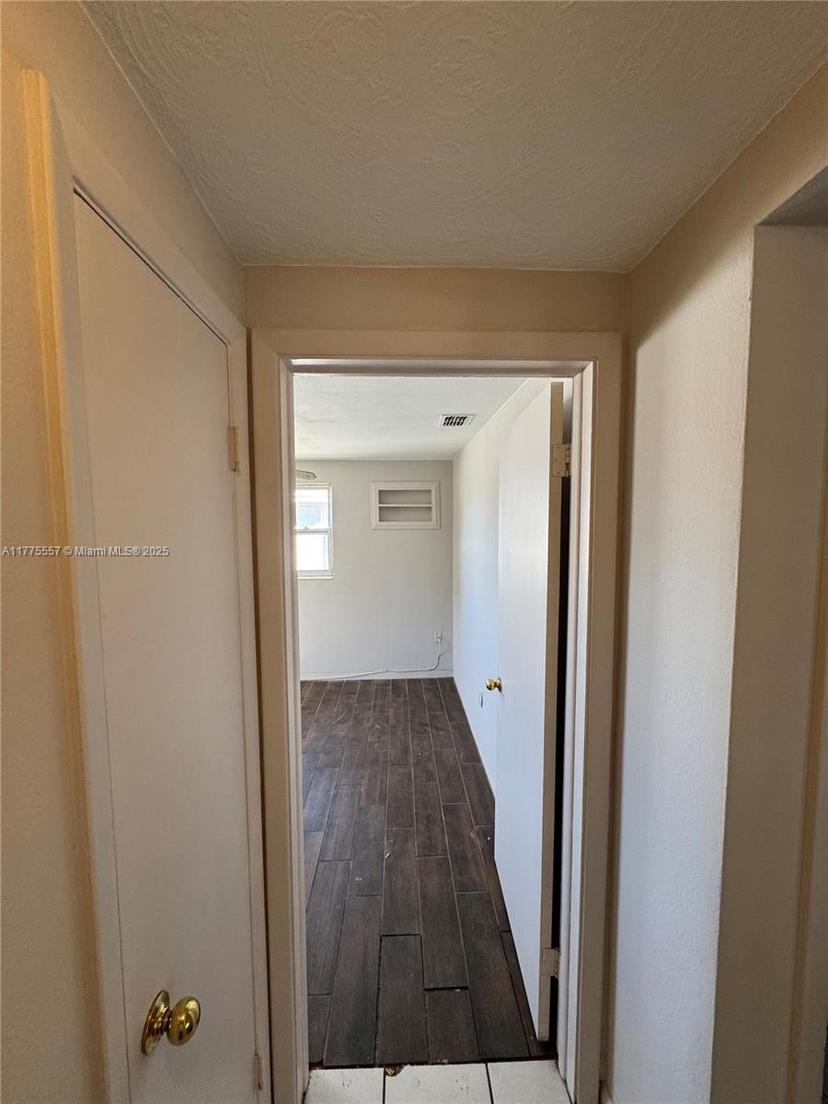 Picture of 2133 Holiday Dr, Other City - In The State Of Florida FL 34691