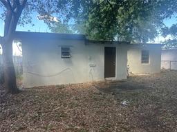 Picture of 2120 Service Rd, Opa-Locka, FL 33054
