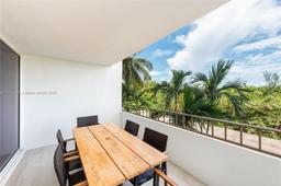 Picture of 155 Ocean Lane Dr # 404, Key Biscayne, FL 33149
