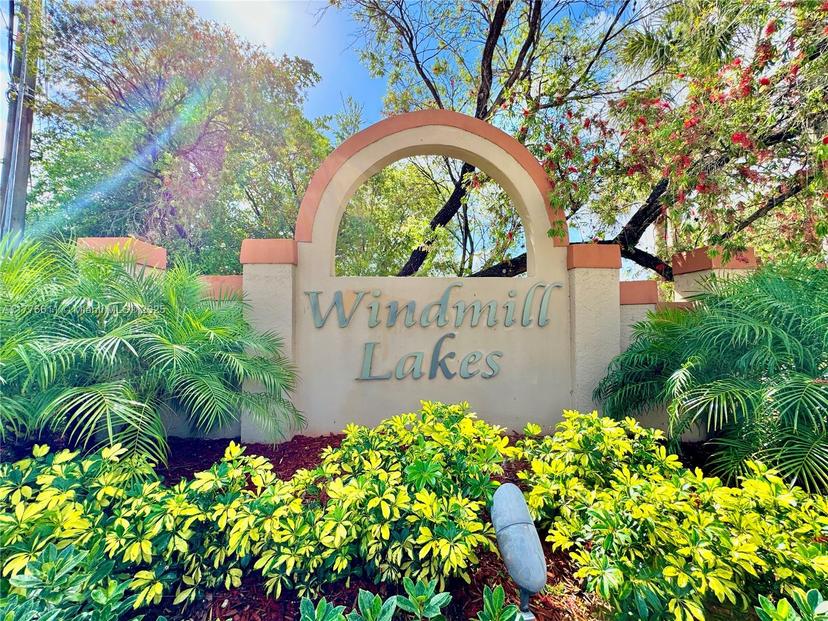 Picture of 8734 SW 3Rd St # 204, Pembroke Pines FL 33025