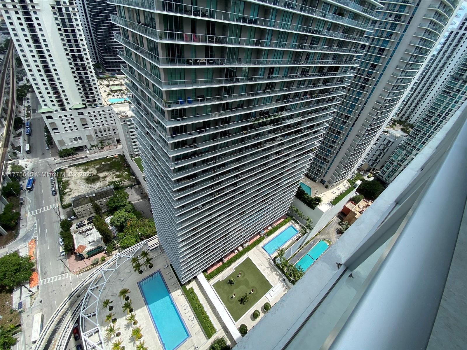 Picture of 79 SW 12 St, Miami, FL 33130