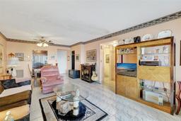 Picture of 4001 Hillcrest Dr # 509, Hollywood, FL 33021