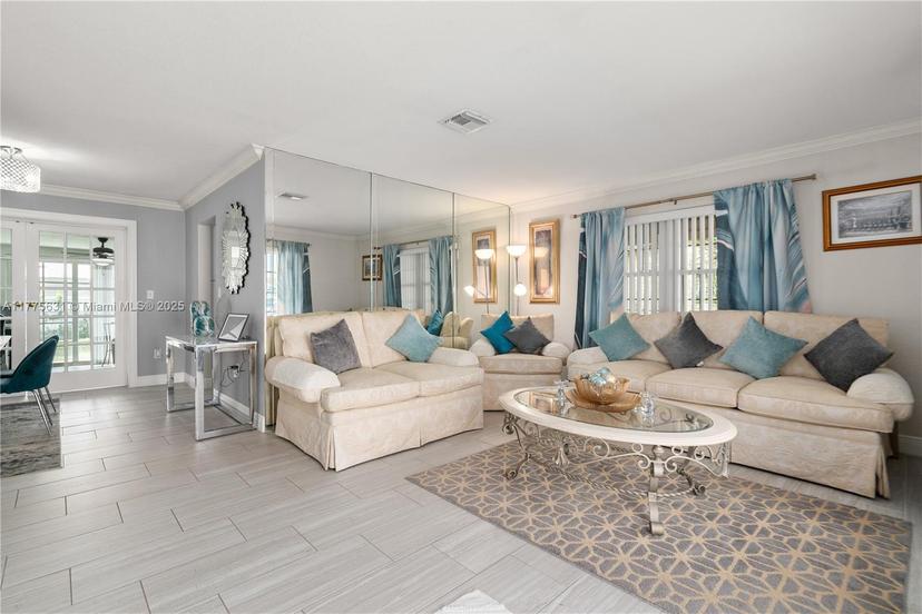 Picture of 1302 NW 172Nd Ter, Miami Gardens FL 33169