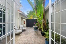 Picture of 1775 Seagrape Way, Hollywood, FL 33019