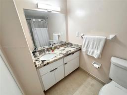Picture of 2899 Collins Ave # 550, Miami Beach, FL 33140