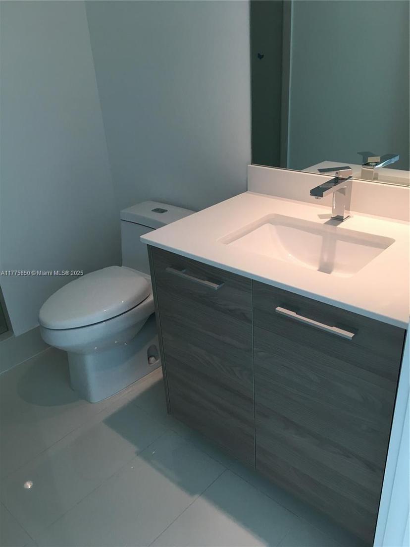 Picture of 1300 S Miami Ave # 4003, Miami FL 33130