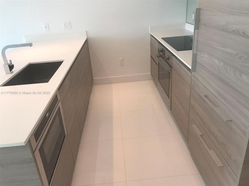 Picture of 1300 S Miami Ave # 4003, Miami FL 33130