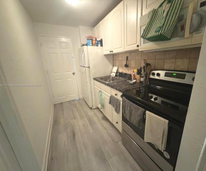 Picture of 7904 W West Dr # 108, North Bay Village FL 33141