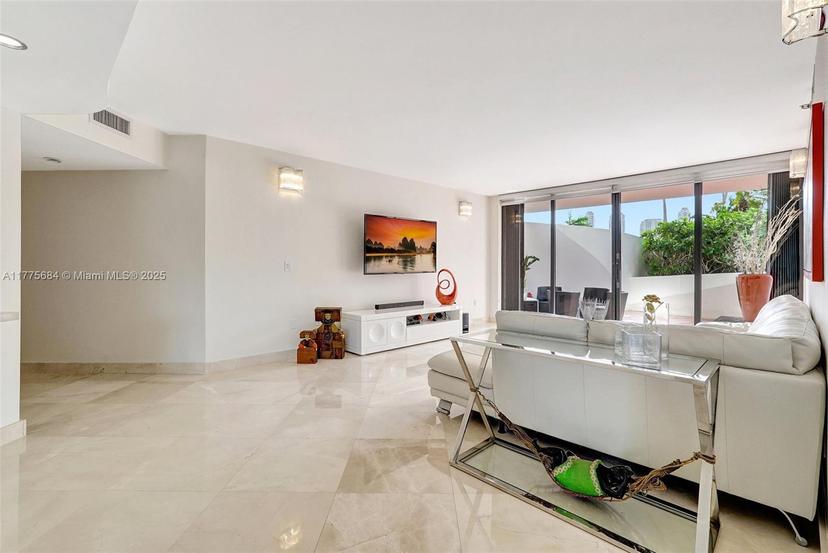 Picture of 4000 Island Blvd # 402, Aventura FL 33160